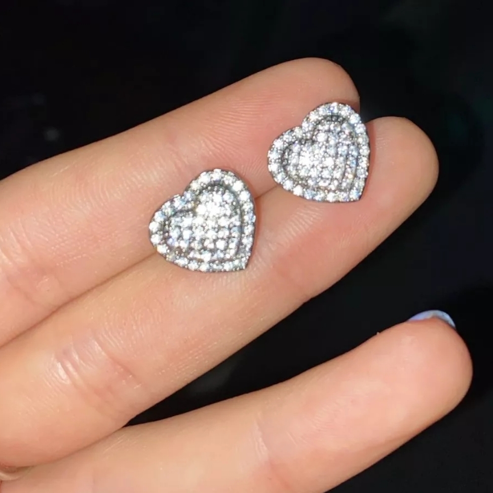 🎈Love silver diamond stud earrings - Picture 6 of 6